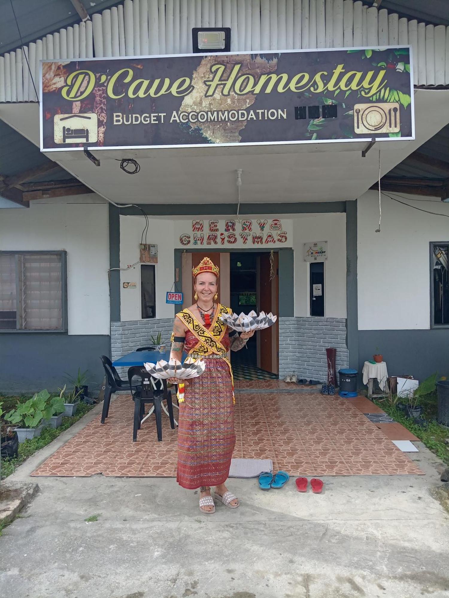 Mulu D Cave Homestay Exterior photo