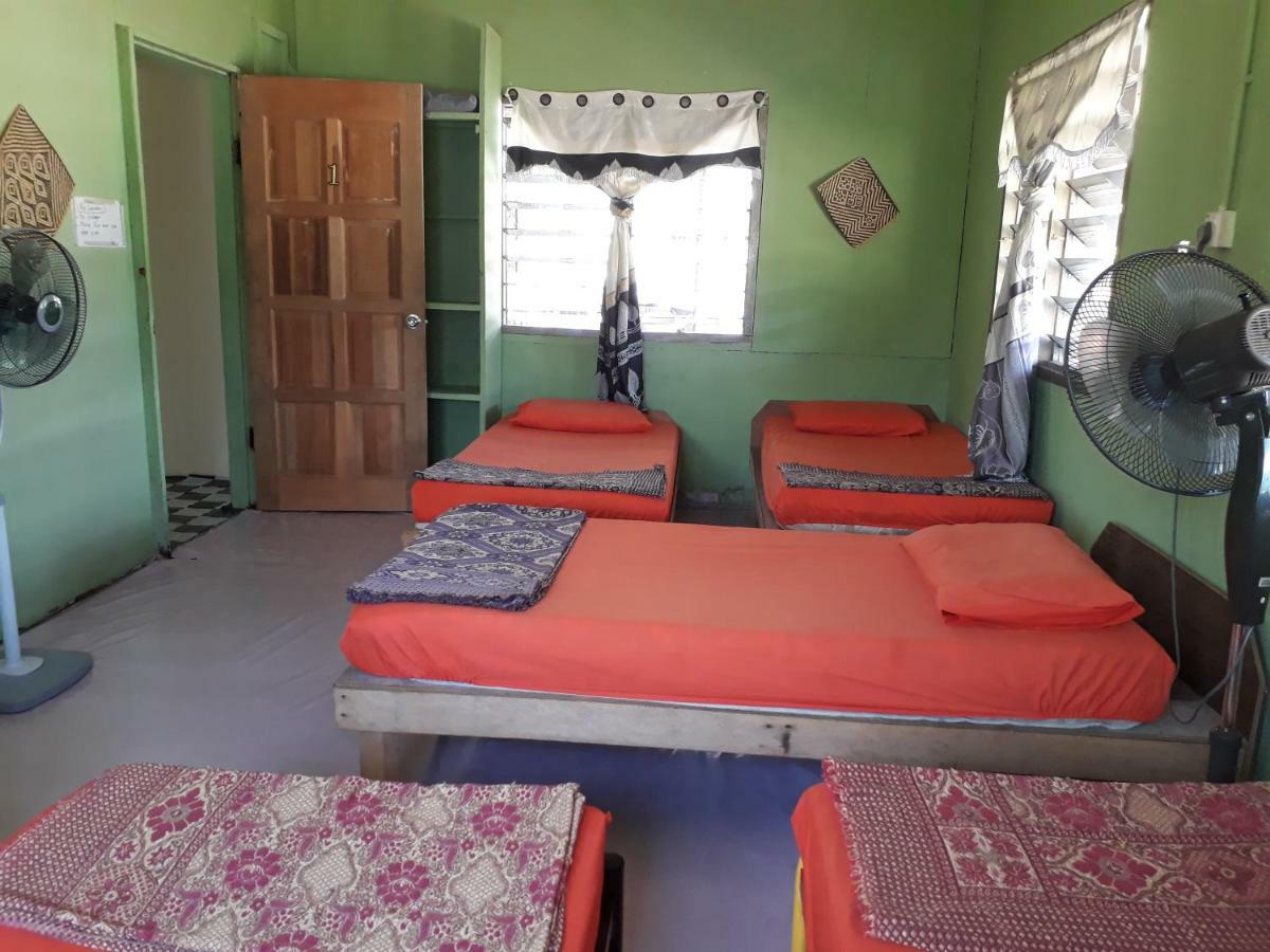 Mulu D Cave Homestay Exterior photo