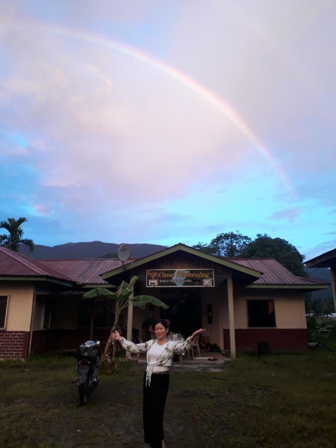 Mulu D Cave Homestay Exterior photo