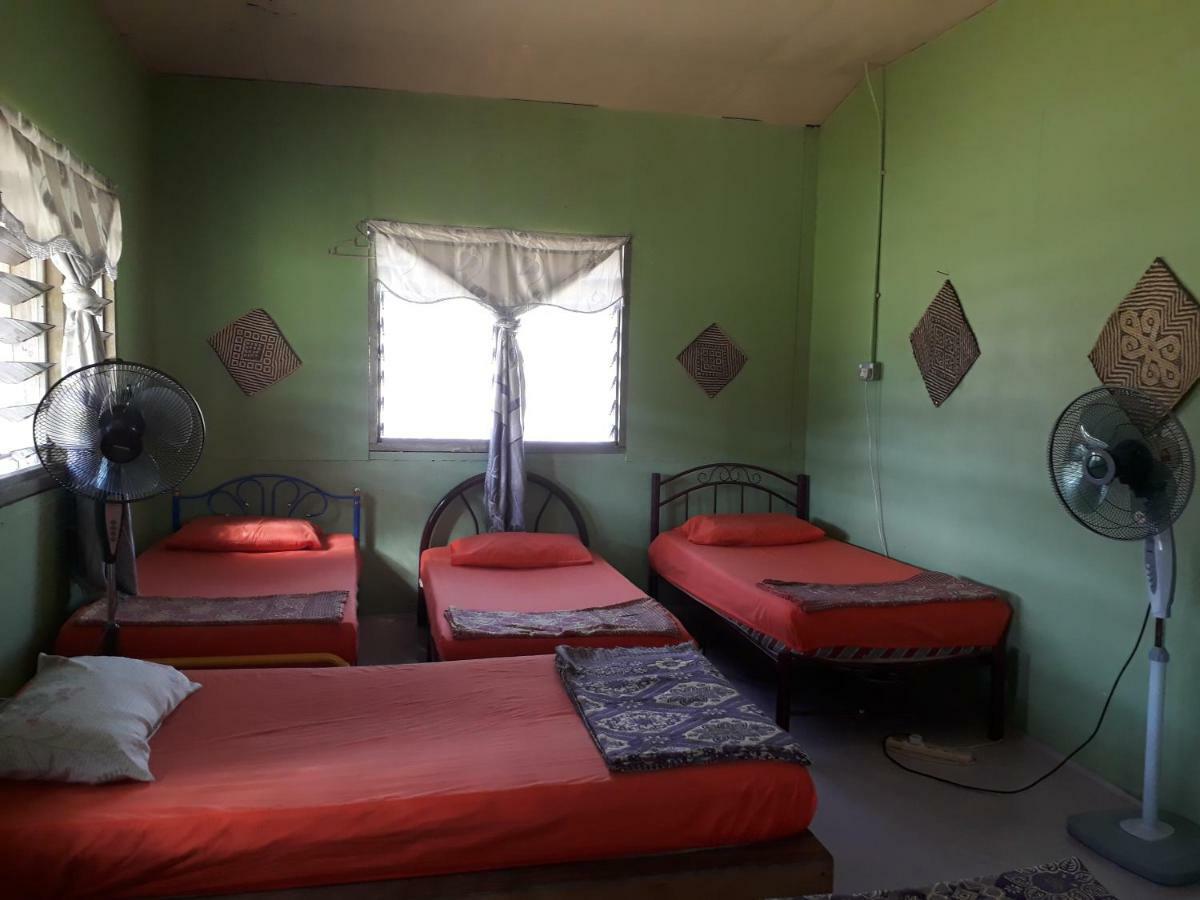 Mulu D Cave Homestay Exterior photo