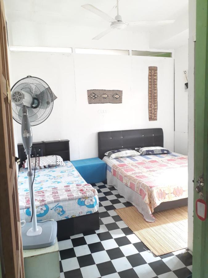 Mulu D Cave Homestay Exterior photo